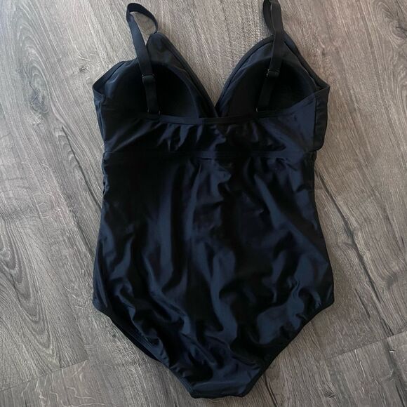 Love My Curves Swimsuit size 16 - Picture 1 of 6